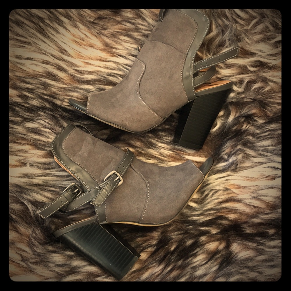 Lenny lives Kenny shoes open toes size 6  6M